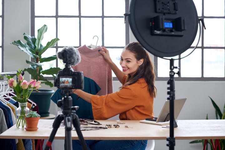 More retailers are going live
